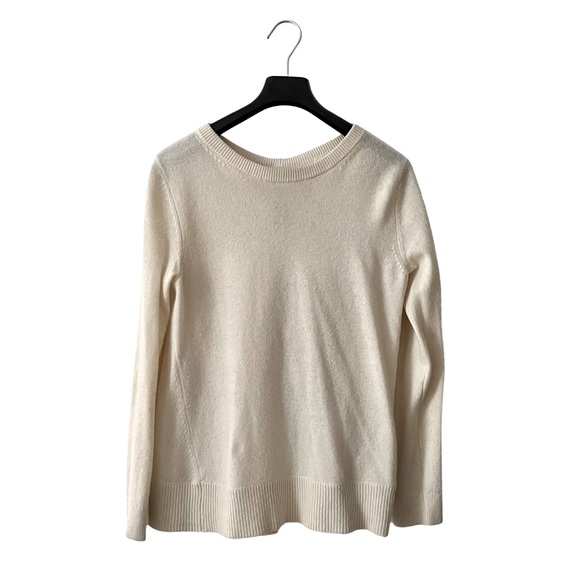 EUC Club Monaco Cashmere Bow Sweater - Picture 4 of 8